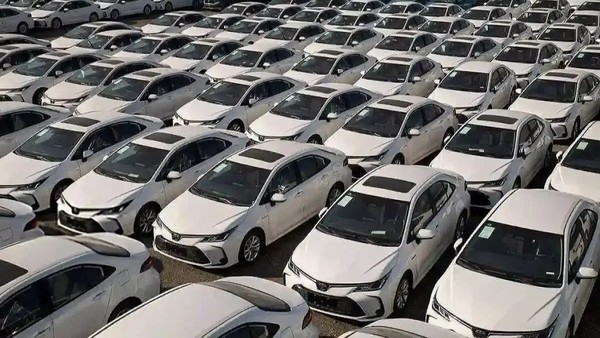 The guidelines for car imports by Iranians living abroad have been specified.